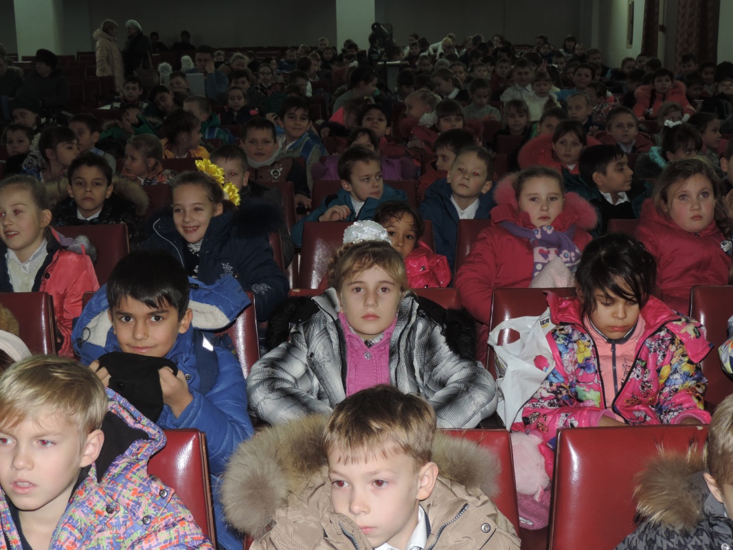 Новогоднее театрализованное представление «В поисках снегурочки"...